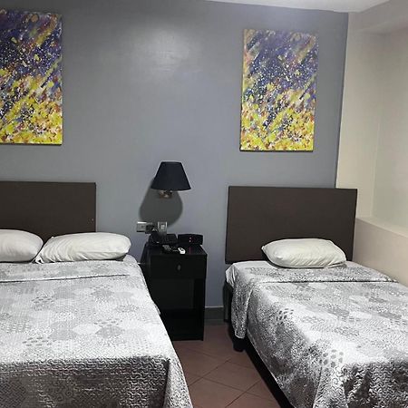 Hotel Varadero Internacional جواياكيل المظهر الخارجي الصورة