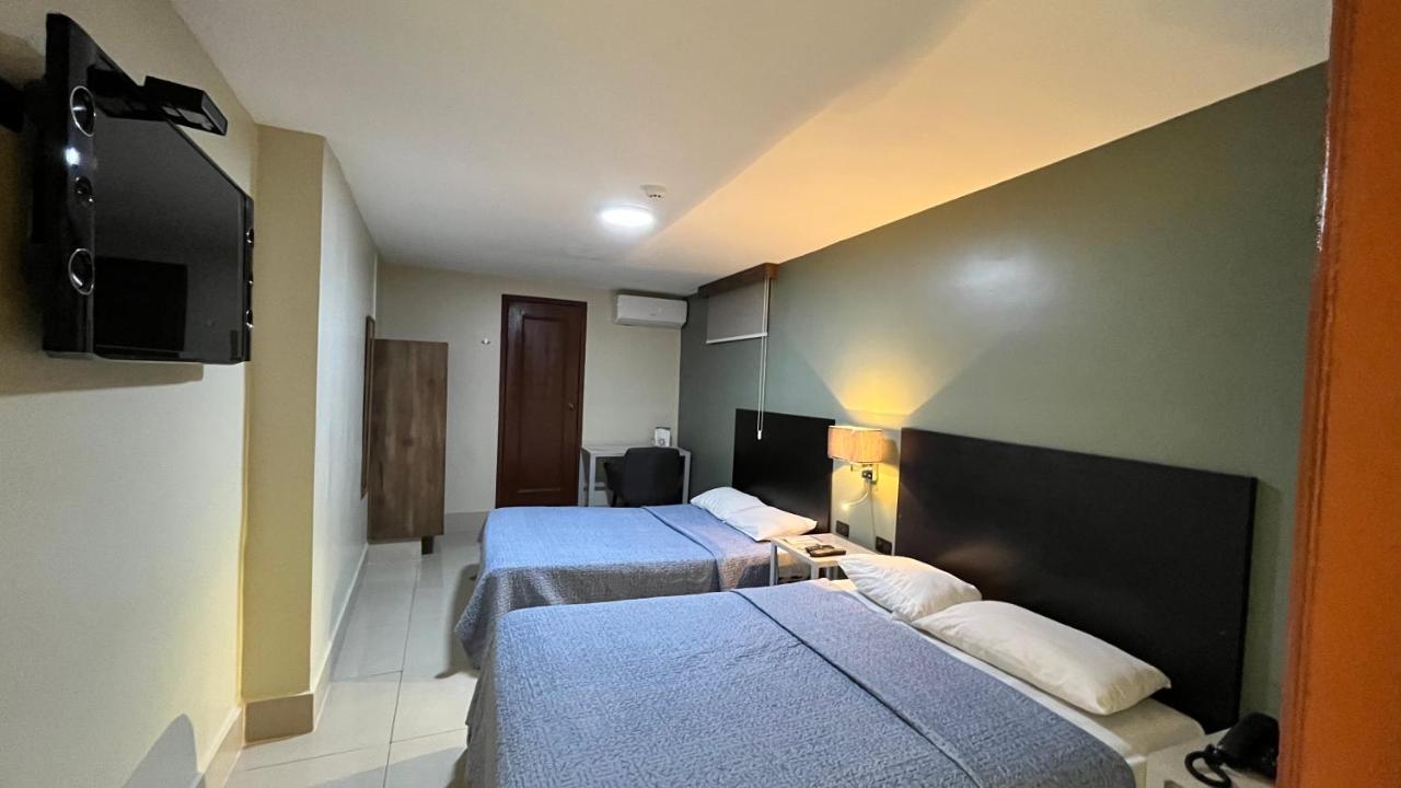 Hotel Varadero Internacional جواياكيل المظهر الخارجي الصورة