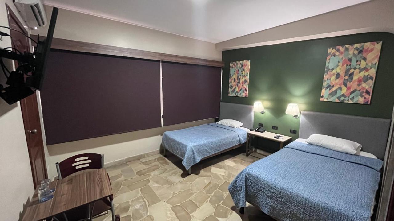 Hotel Varadero Internacional جواياكيل المظهر الخارجي الصورة