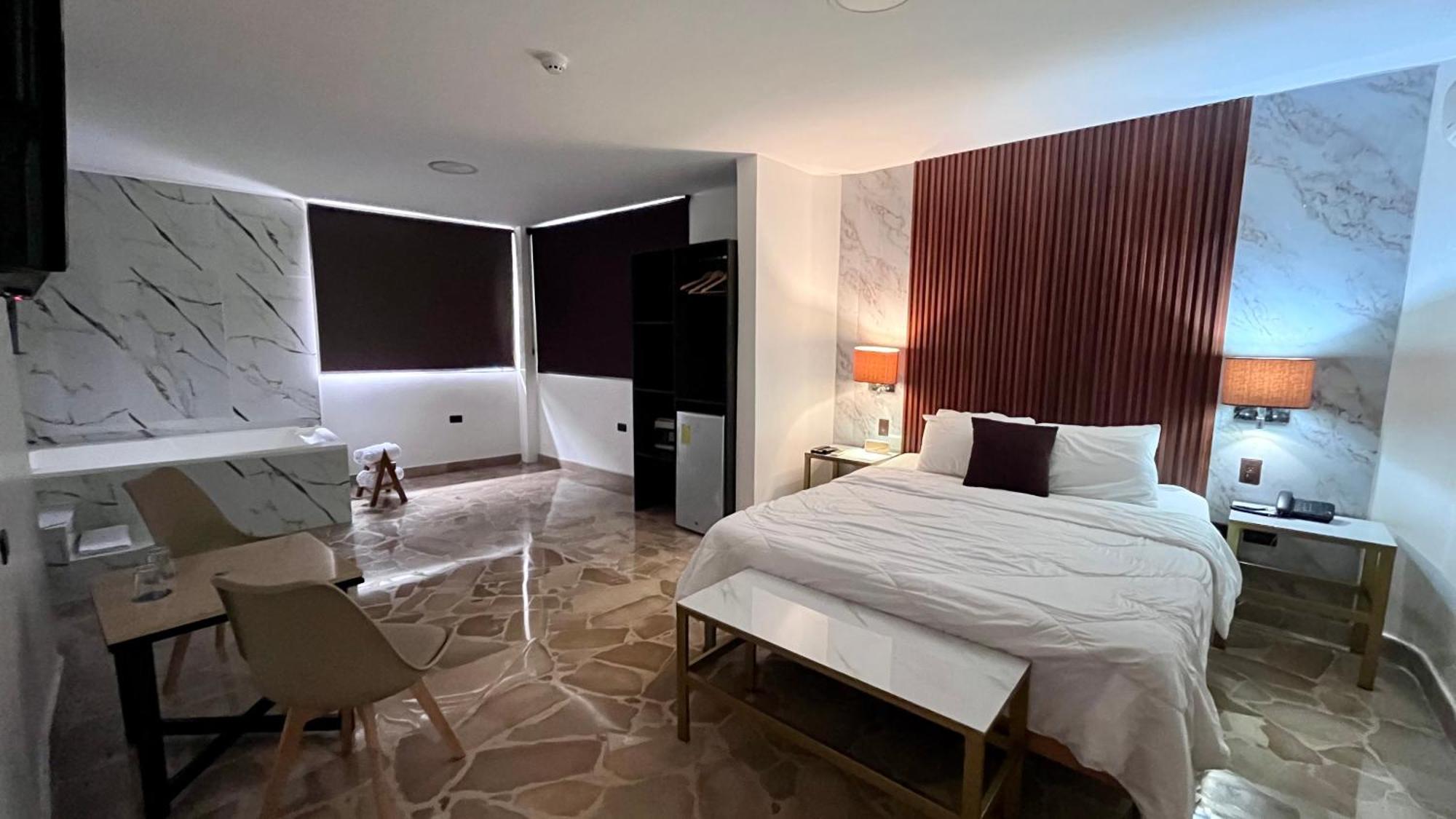 Hotel Varadero Internacional جواياكيل المظهر الخارجي الصورة