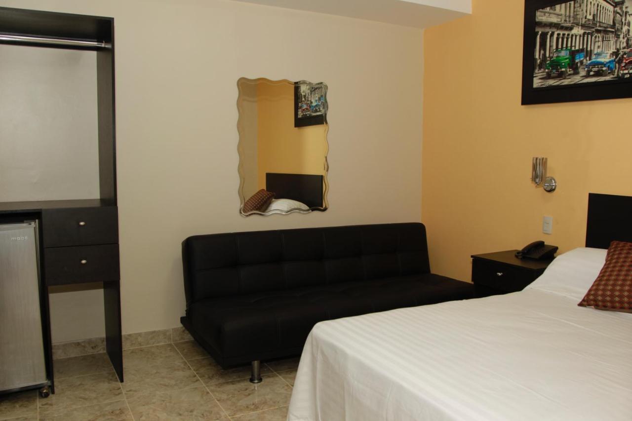Hotel Varadero Internacional جواياكيل المظهر الخارجي الصورة